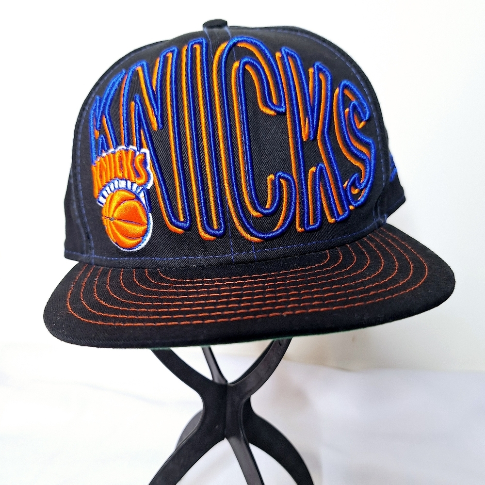 New Era 59fifty brand"The Knicks" New York Knicks 3D letters snap back hat.